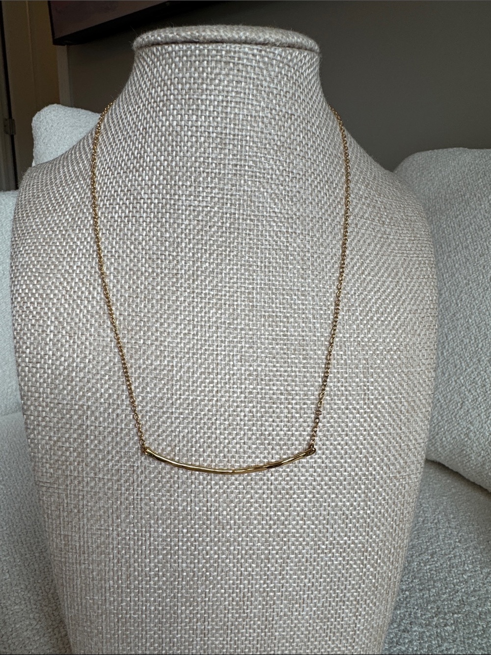 Gorjana Polished Gold Curved Bar Pendant Necklace